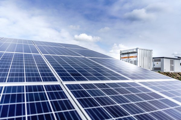 Tout ce que vous devez savoir pour comparer les offres d'installateurs de panneaux photovoltaïques