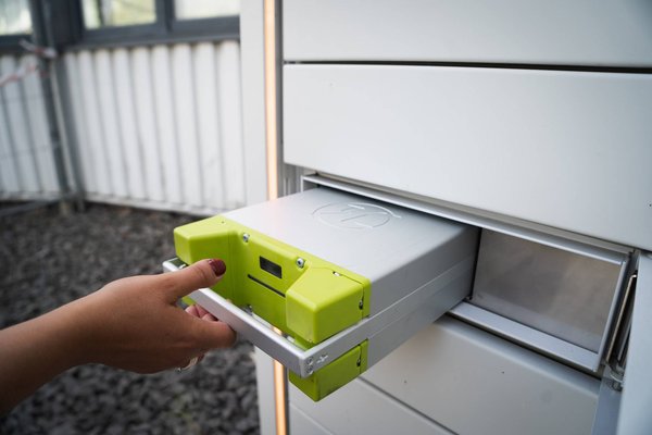 Quels sont les avantages et les inconvénients des batteries solaires ?