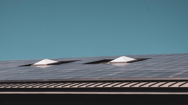 Tout ce que vous devez savoir sur les primes et les aides pour l'installation des panneaux photovoltaïques